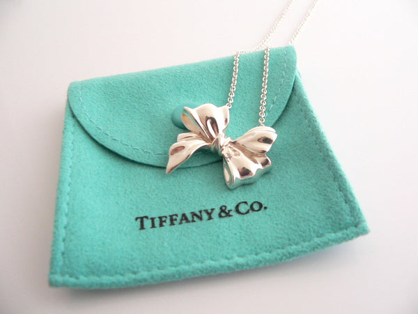 Tiffany & Co  Silver Large Ribbon Bow Necklace Pendant 19 inch Chain Gift Pouch