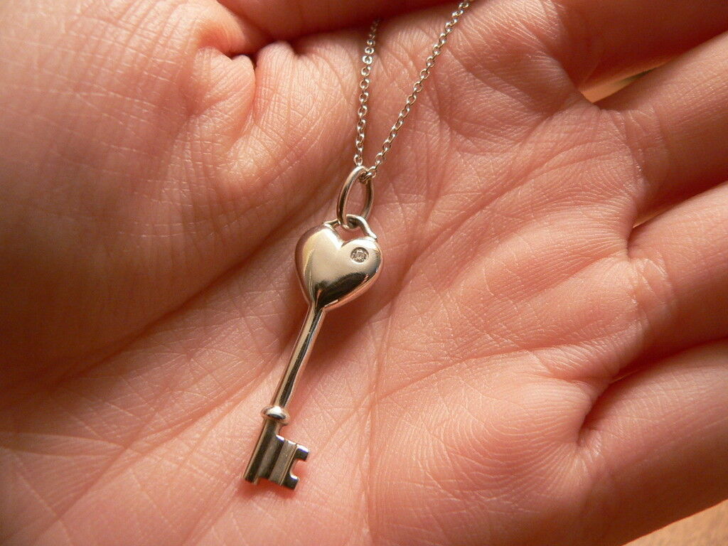 Tiffany Co Silver Diamond Heart Key Necklace Pendant Charm Chain Love Gift