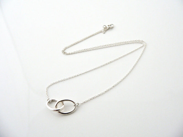 Tiffany & Co Interlocking Ovals Necklace Peretti Pendant Silver Gift Love Knot