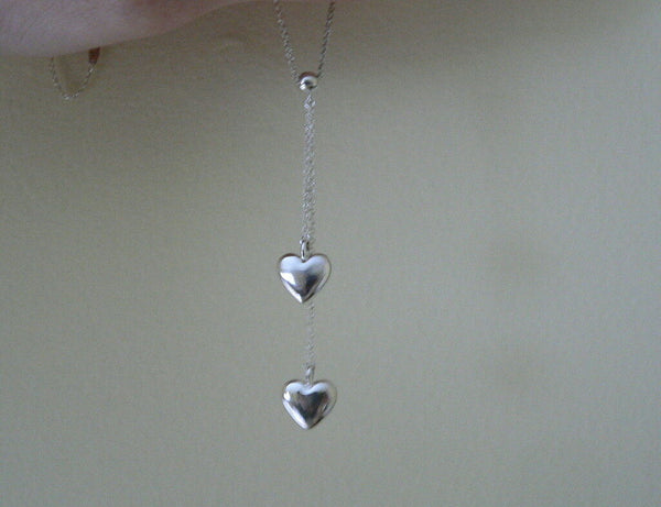 Tiffany & Co Silver Double Dangling Hearts Necklace Pendant Charm Gift Pouch