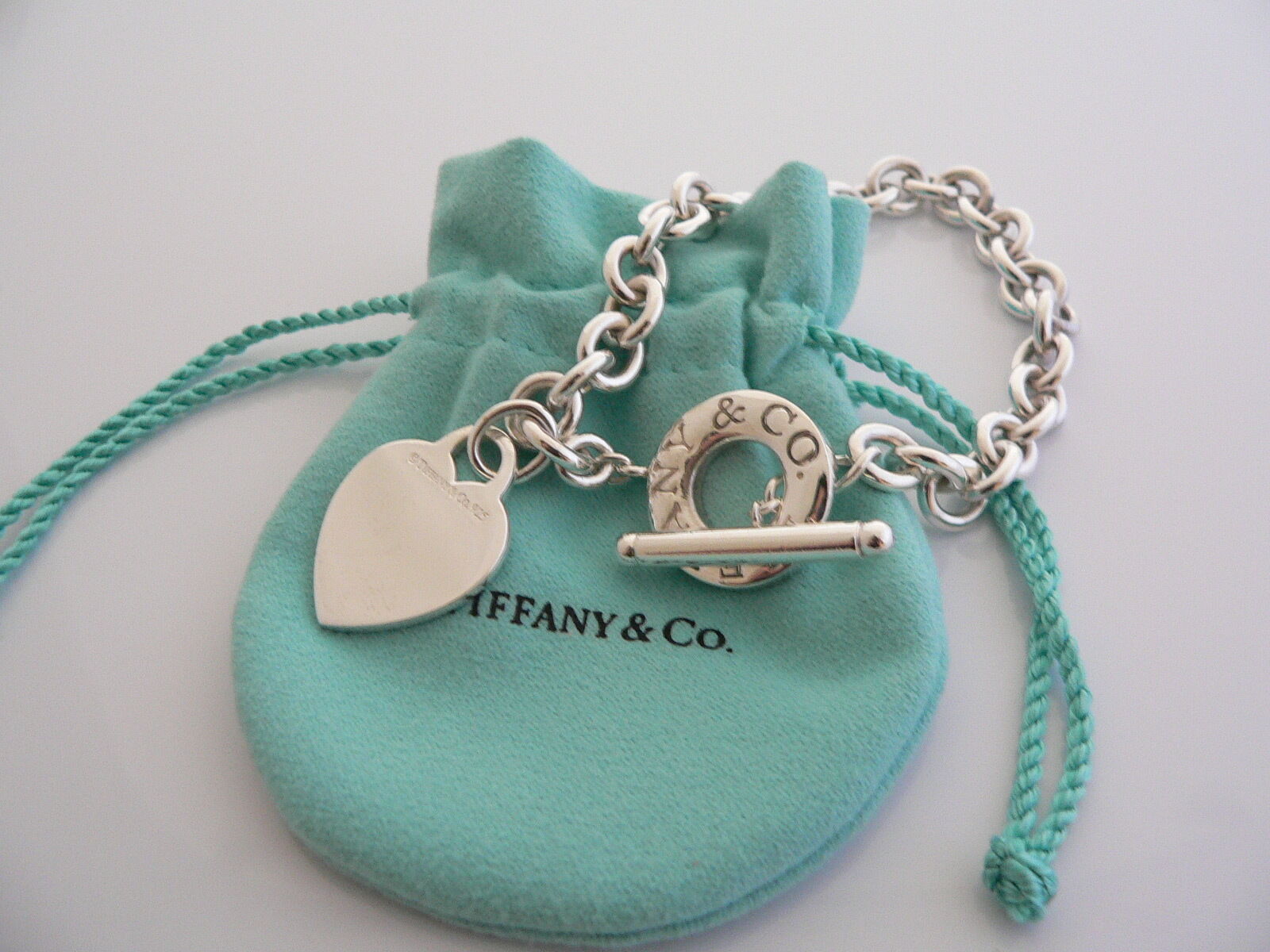 Tiffany & Co Silver Heart Toggle Charm Bracelet Bangle 8 Inch Chain Gift Pouch