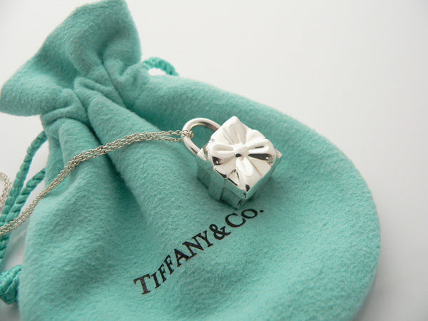 Tiffany & Co Silver Signature Gift Box Charm Necklace Pendant Charm Gift Pouch