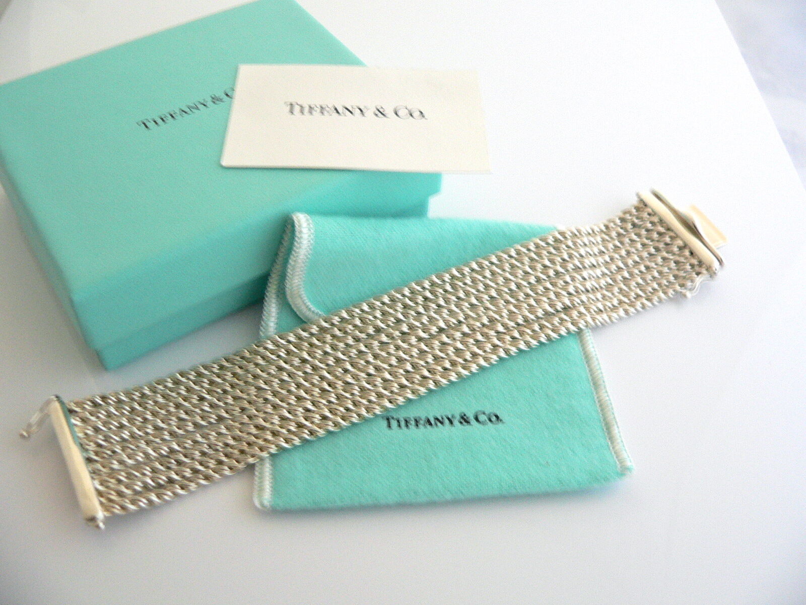 Tiffany & Co. ボックスとポーチ セット Tiffany & Co. ボックスとポーチ セット Tiffany & Co. ポーチと