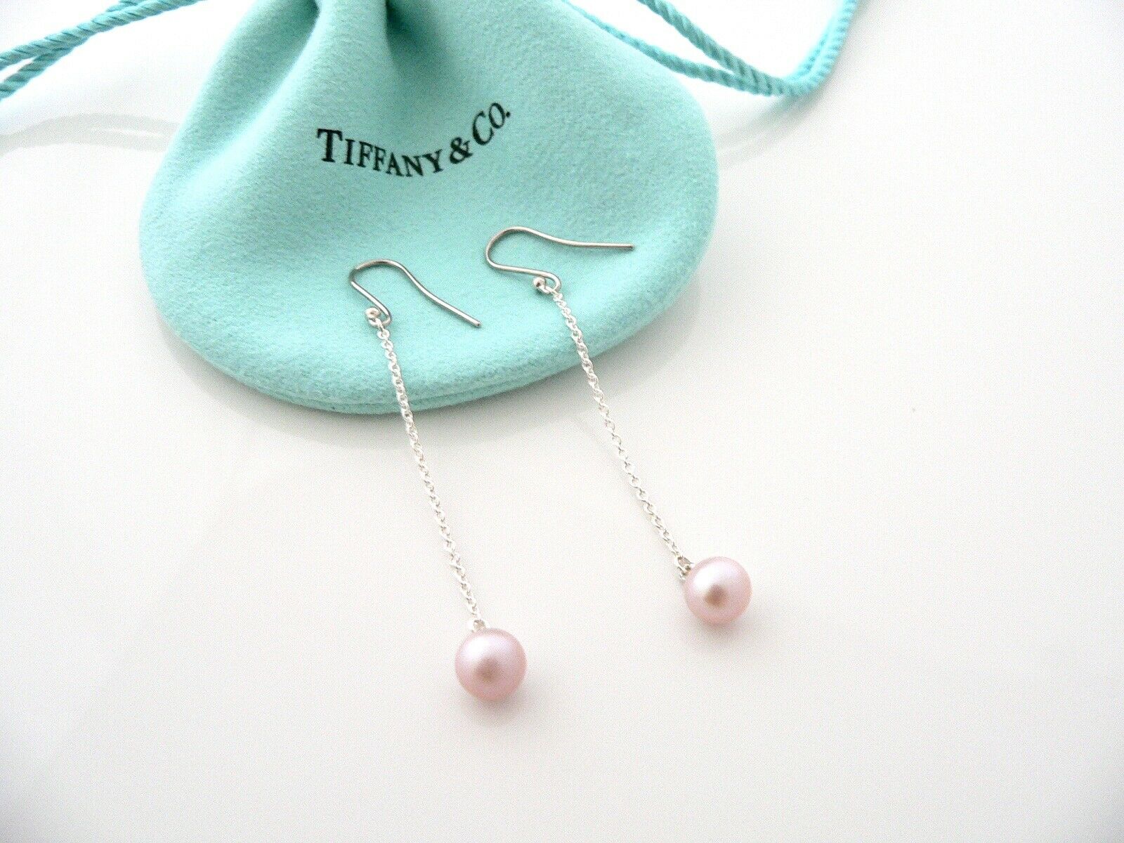 Tiffany & Co Pearl Dangle Earrings Pink Dangling Hook Studs Gift Pouch Silver