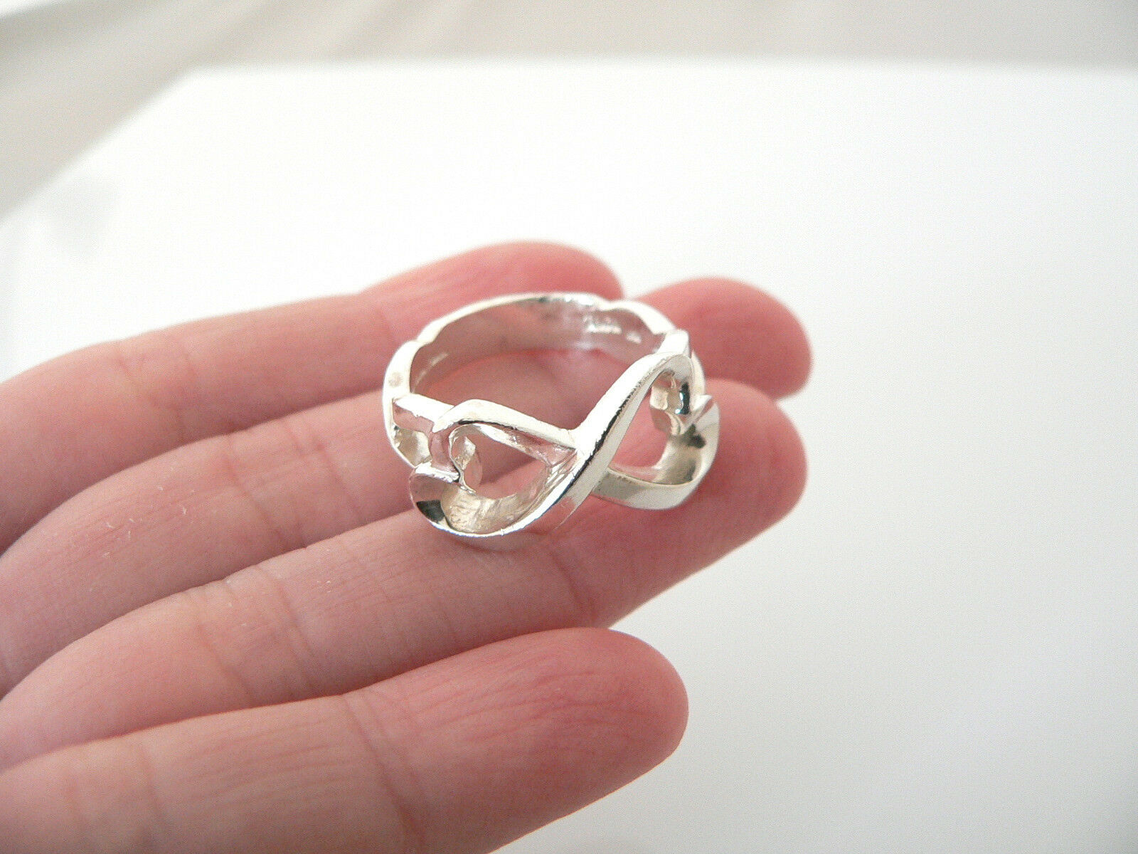 【ユーズド品】TIFFANY Triple Loving Heart ＊661 Tiffany & Co Sterling Triple Loving Heart Ring Paloma