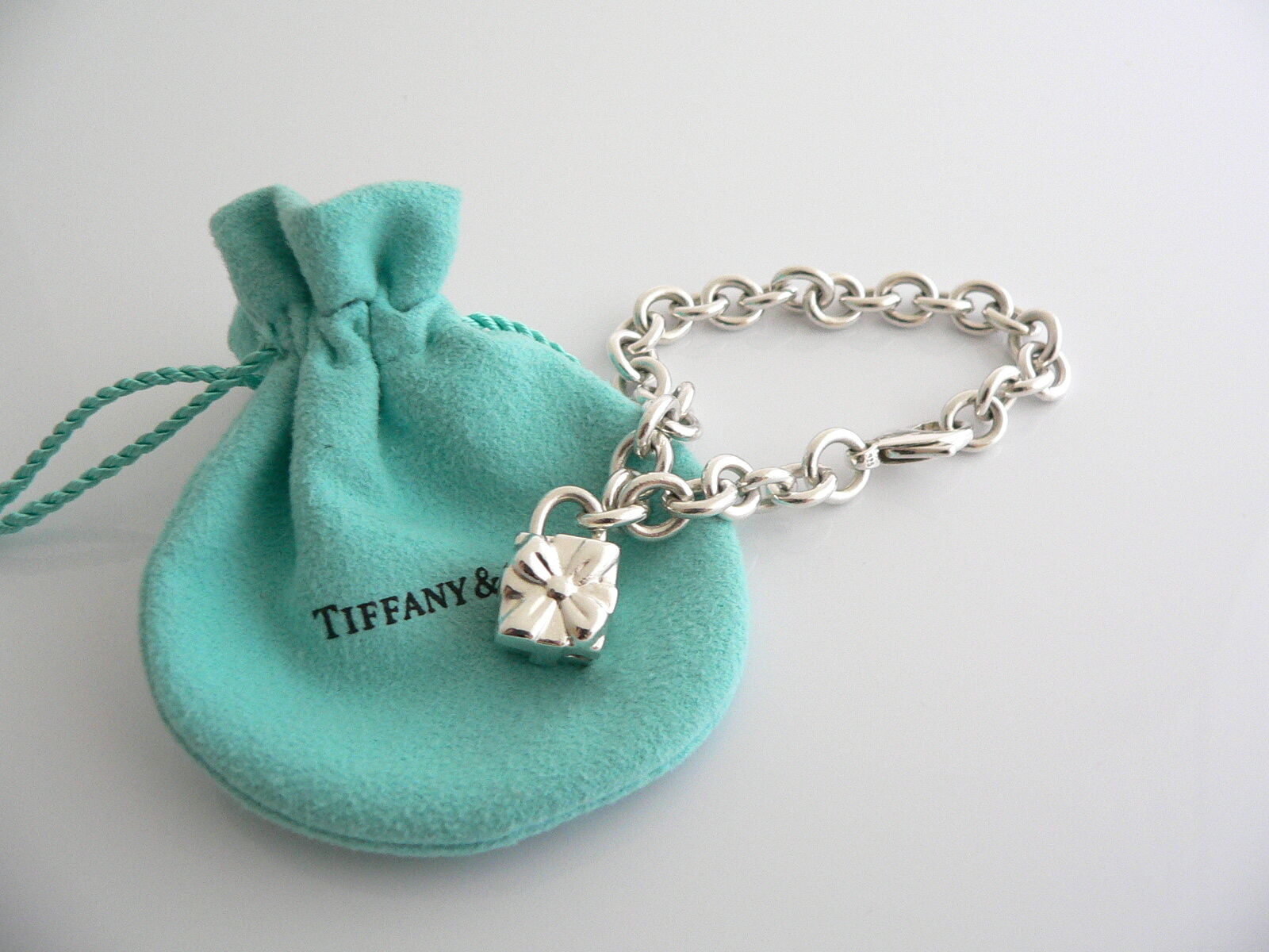 Tiffany & Co Silver Gift Box Bracelet Bow Ribbon Charm Bangle Gift Pouch Love