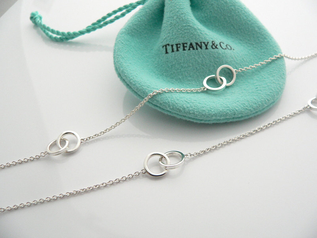 Tiffany 1837™ Interlocking Circles Pendant in Yellow Gold, Small | Tiffany  & Co.