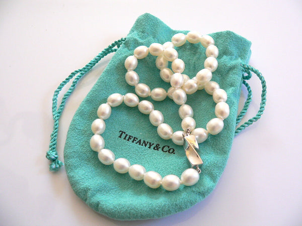 Tiffany & Co Pearl Necklace Strand Chain Rare Gift Pouch Love Statement