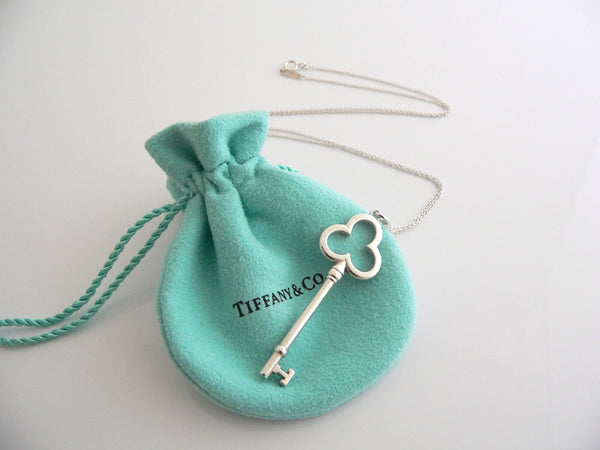 Tiffany Co Silver Trefoil Key Necklace Pendant 19 inch Chain Gift Love Pouch