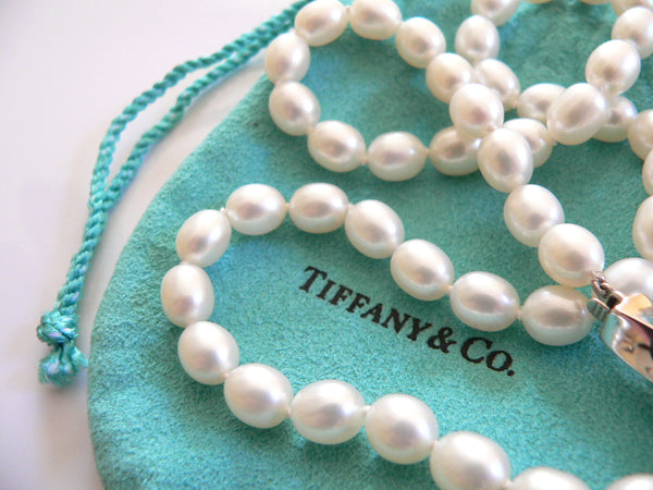 Tiffany & Co Pearl Necklace Strand Chain Rare Gift Pouch Love Statement