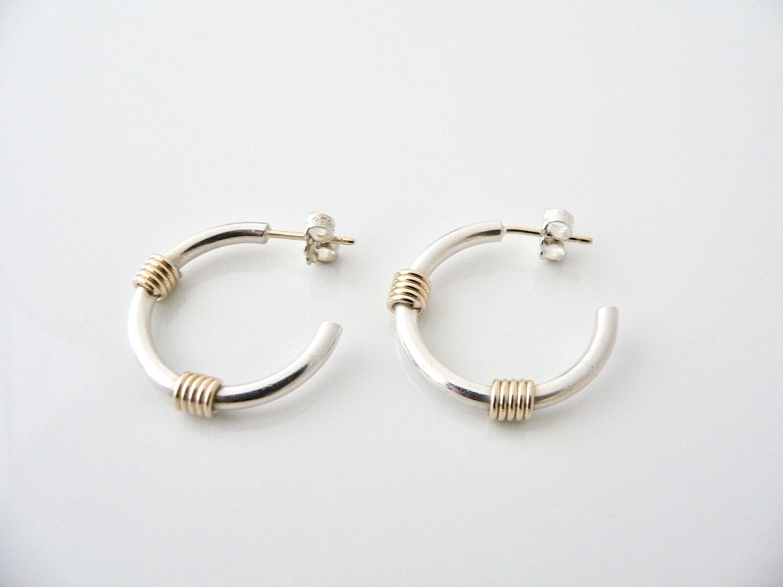 Tiffany & Co Silver 18K Gold Triple Coil Hoop Hoops Earrings 1 Inch Gift Love
