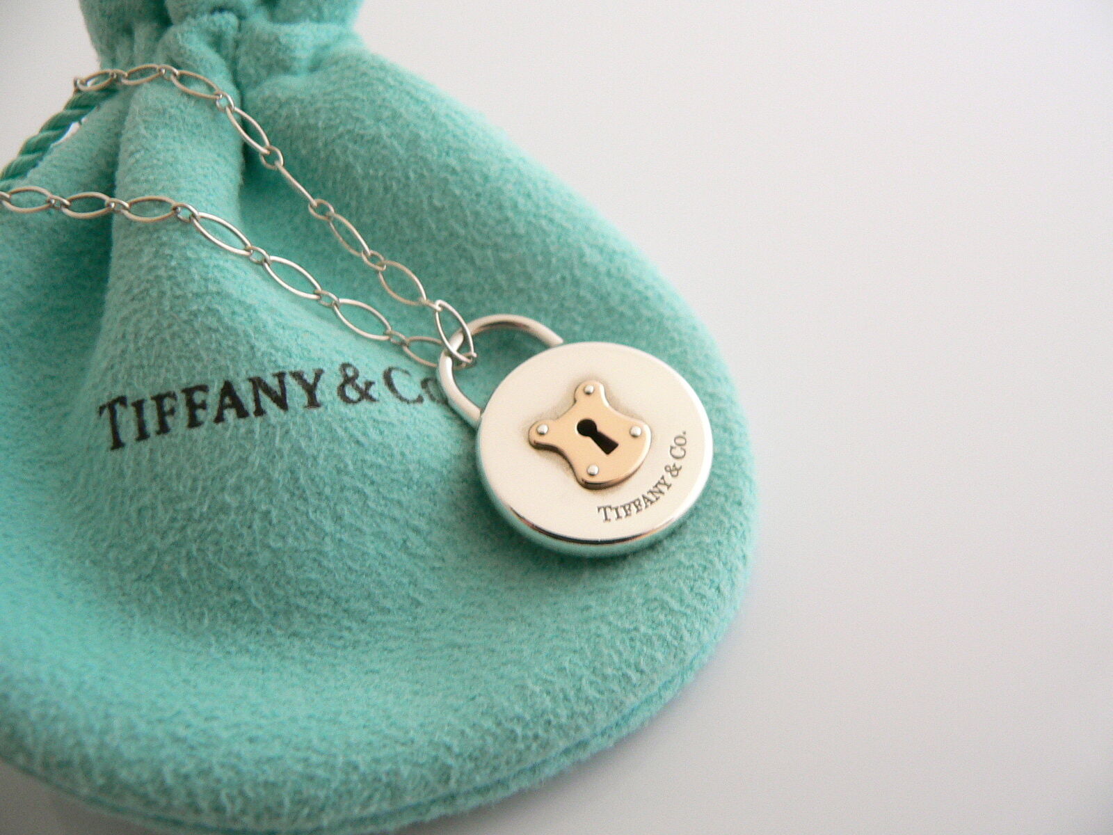 Tiffany Co Silver 18K Gold Round Locks Necklace Pendant 18 In Oval Link Chain