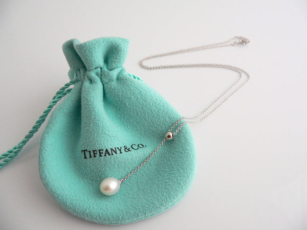 Tiffany & Co 18K Gold Pearl Dangle Dangling Necklace Pendant Chain Gift Pouch